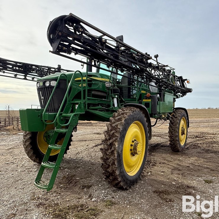 JOHN DEERE 4730