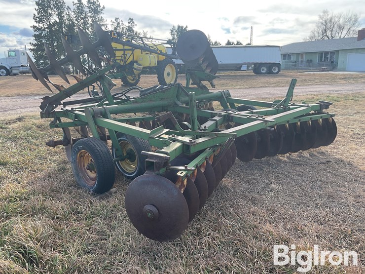 john-deere-tandem-disk-image-7