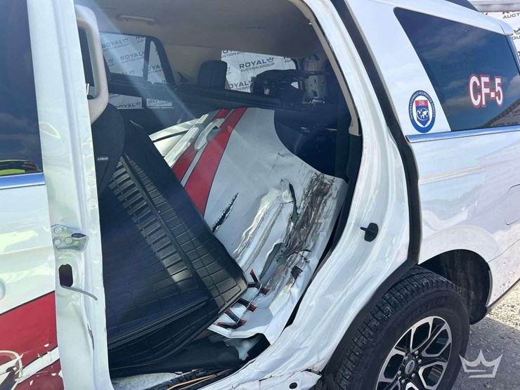 2023-ford-expedition-image-18