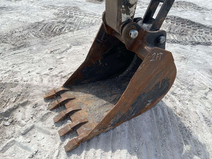 2016-bobcat-e85-image-14