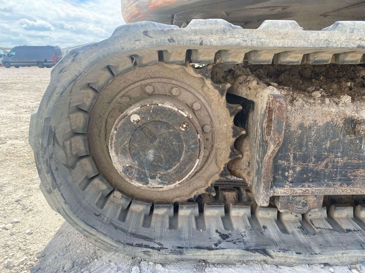 2016-bobcat-e85-image-28