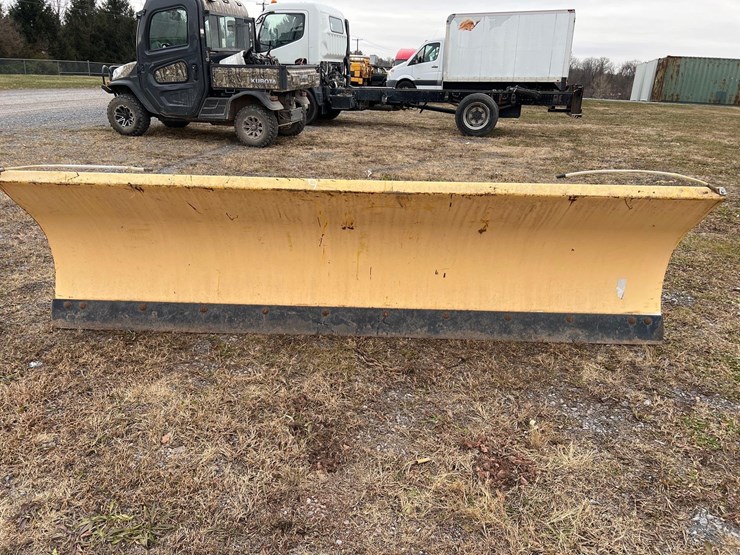 meyer-10'-snow-plow-image-2