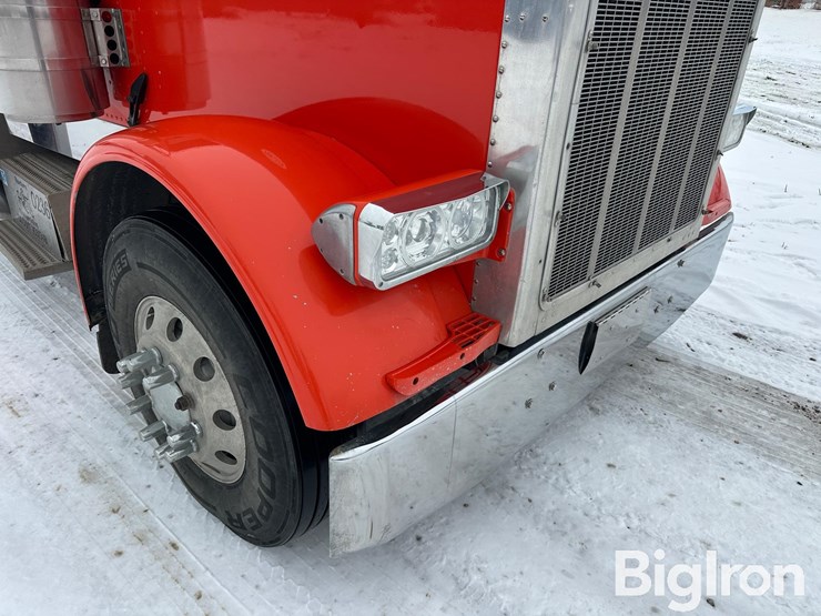 2005-peterbilt-379-image-16