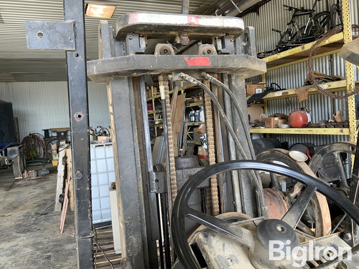 yale-forklift-image-15