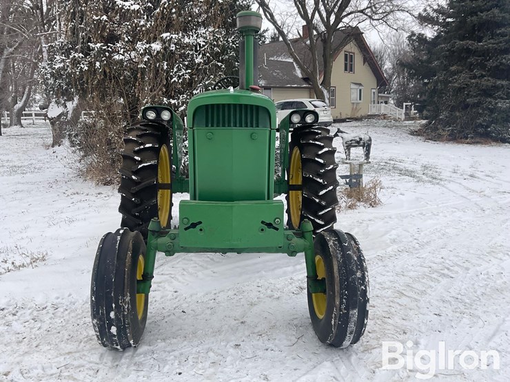 john-deere-3010-image-2