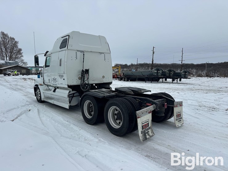 2016-western-star-5700xe-image-7