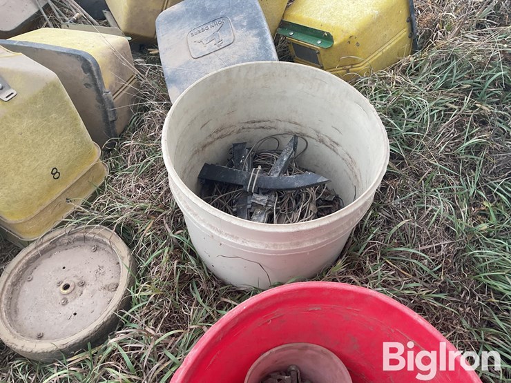 john-deere-7000-image-12