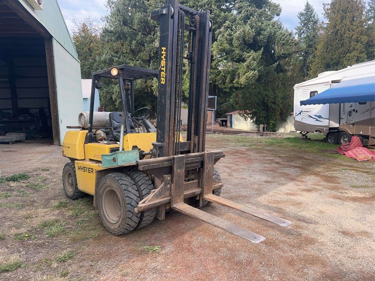 hyster-model-80-all-terrain-forklift-image-3