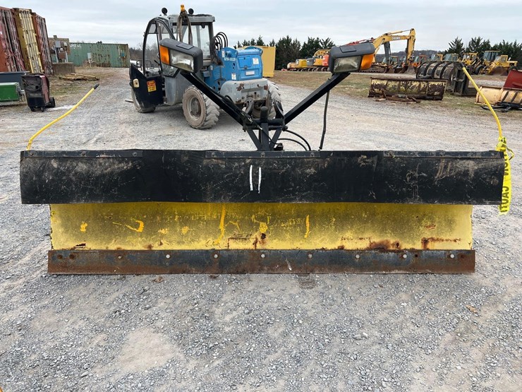 meyer-9'-snow-plow-image-2