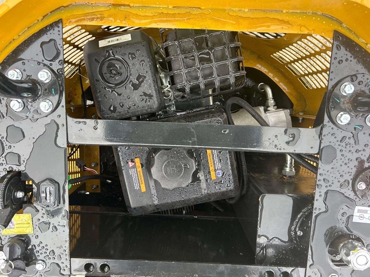 unused-2025-cfg-industrial-h15r-mini-excavator-image-14