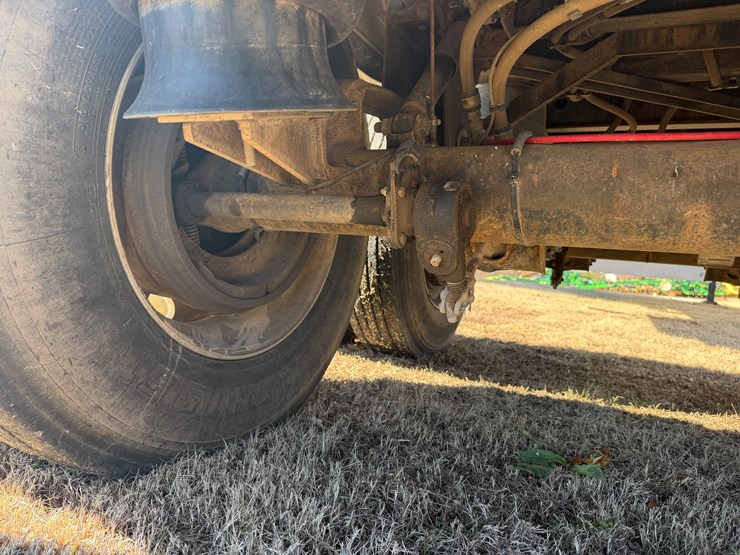 wilson-hopper-bottom-image-10