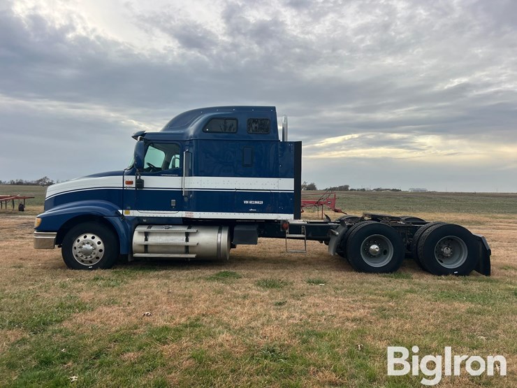 2006-international-9400i-t/a-truck-tractor-image-8