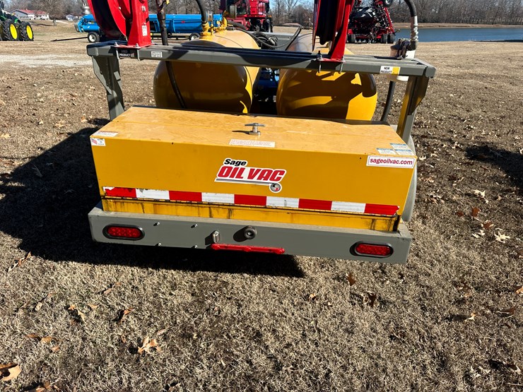 #35579-•-2015-sage-oil-vac-8'-s/a-lube-trailer-vin:-1z9bu317fa092026-image-11