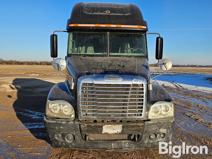 caterpillar-c15-image-2