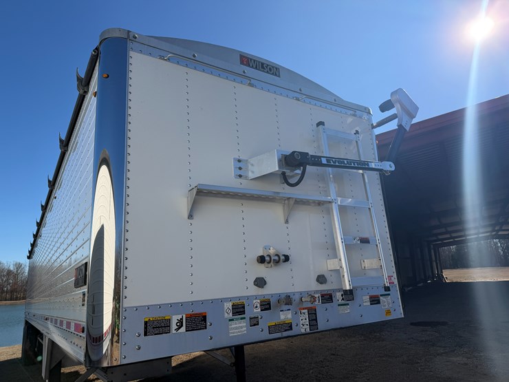 wilson-hopper-bottom-image-27