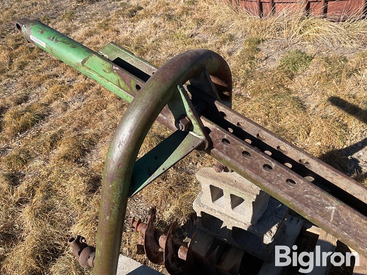 john-deere-post-hole-digger-image-16