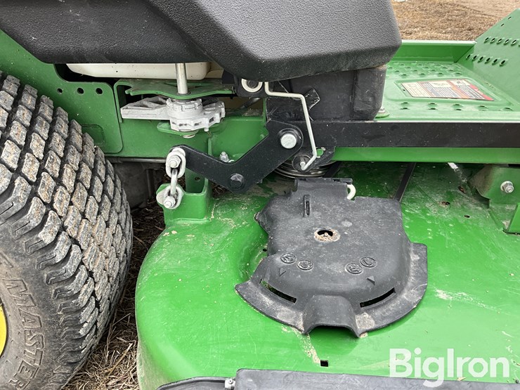 2021-john-deere-z735m-image-16