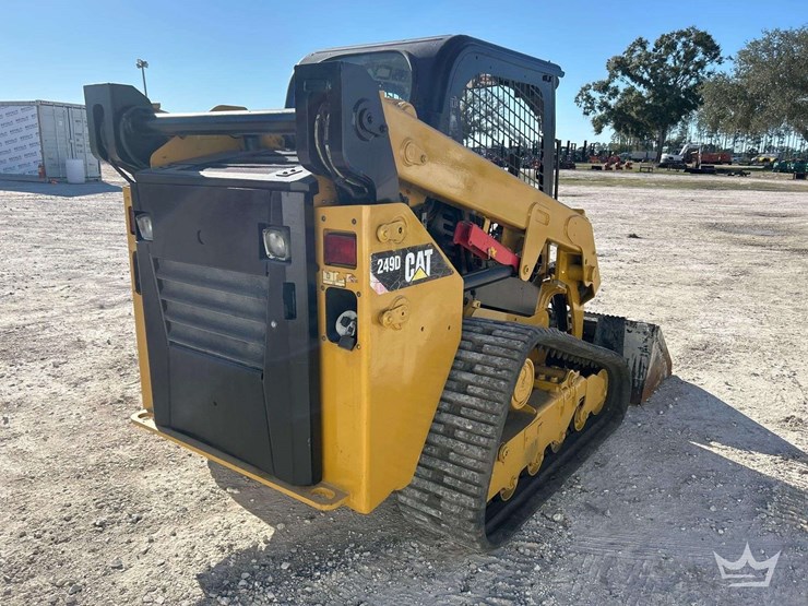 2017-caterpillar-249d-compact-track-loader-skid-steer-image-3