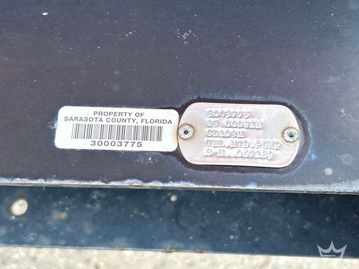 2013-godwin-dri-prime-cd103m-towable-trash-pump-image-7