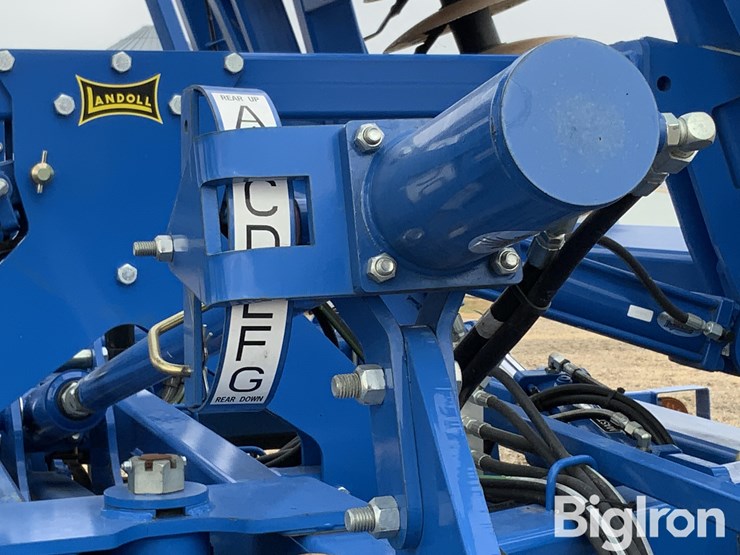 2017-landoll-7530-29-image-17