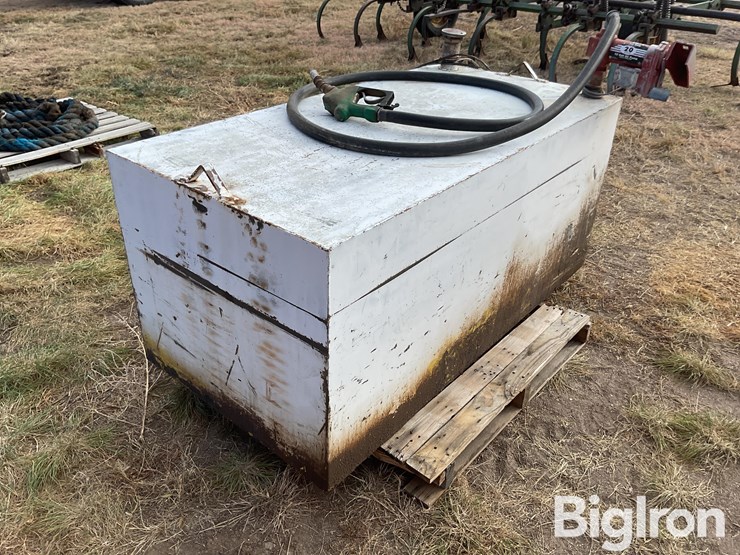 fuel-transfer-tank-w/-12-volt-pump-image-3