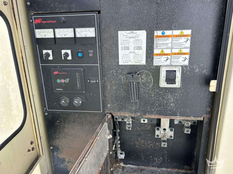 2007-ingersoll-rand-g240-240kva-3-phase-towable-diesel-generator-image-18