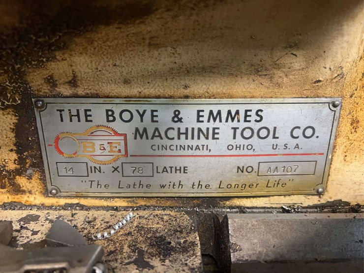 large-lathe-and-lathe-supplies-image-16