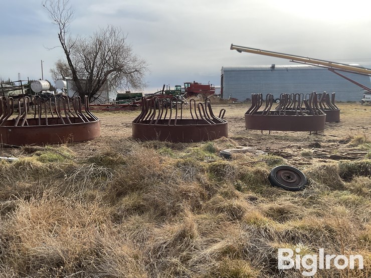 hi-qual-round-hay-feeders-image-7