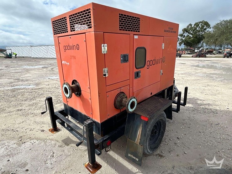 2013-godwin-dri-prime-cd103m-towable-trash-pump-image-3
