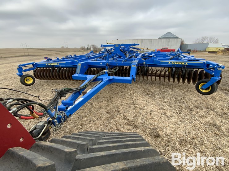 2017-landoll-7530-29-image-10