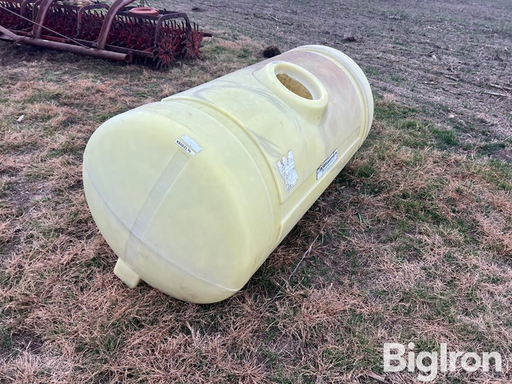 snyder-liquid-poly-tank-image-1