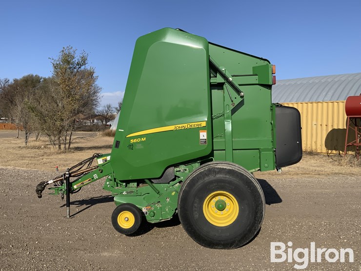 john-deere-560m-image-8