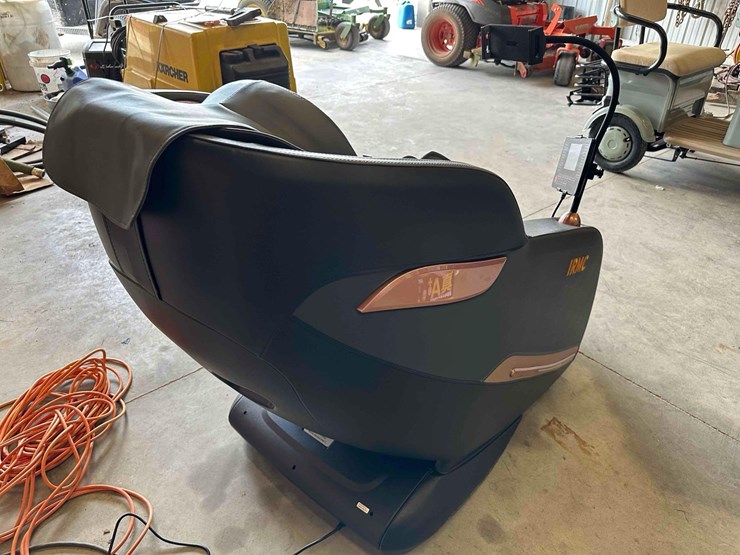 unused-irmc-massage-chair-image-4
