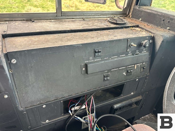 1988-ford-b700-image-43