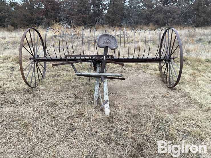 international-dump-rake-image-2