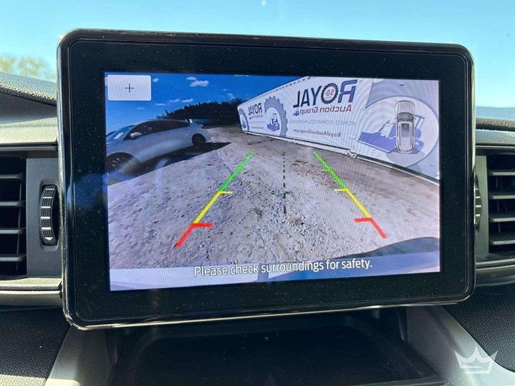 2022-ford-explorer-image-17