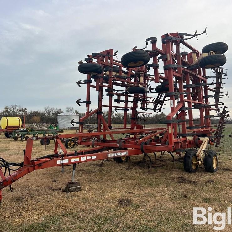 Krause 4240 Field Cultivator