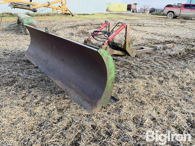 john-deere-12-image-1