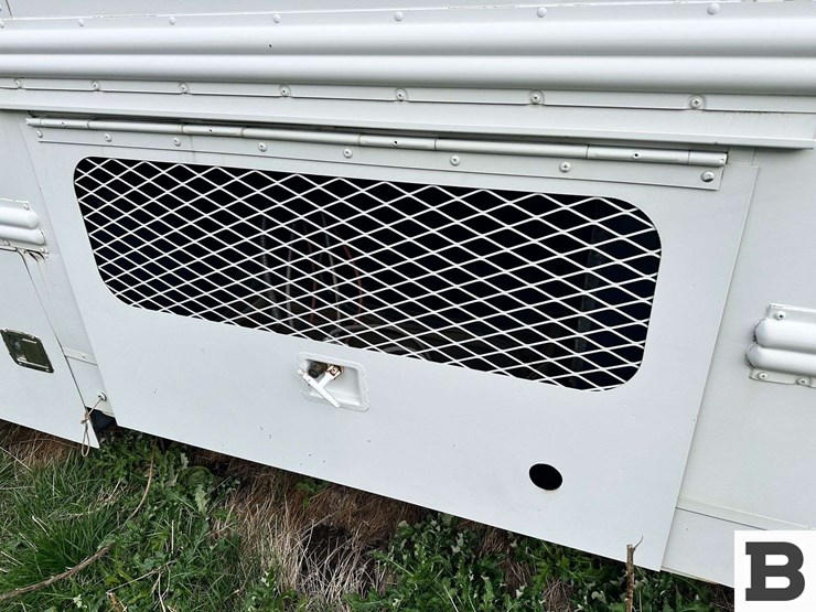 1988-ford-b700-image-8