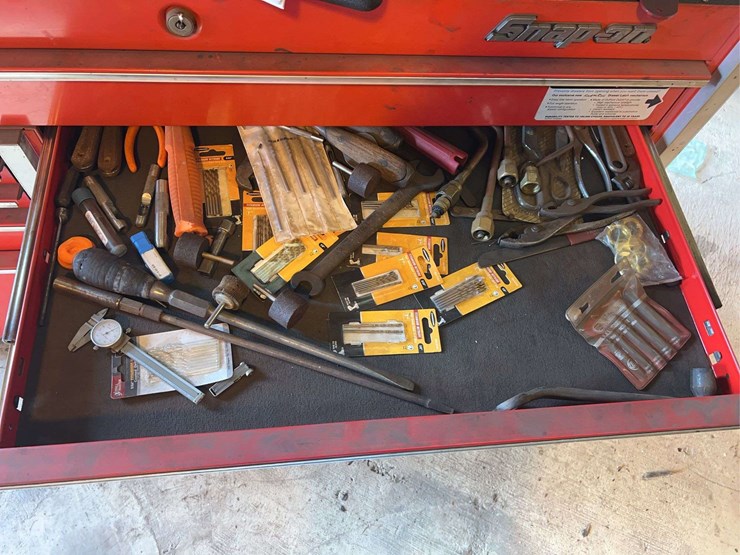 snap-on-toolbox-with-tools-image-14