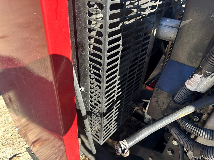 case-ih-p240-image-5