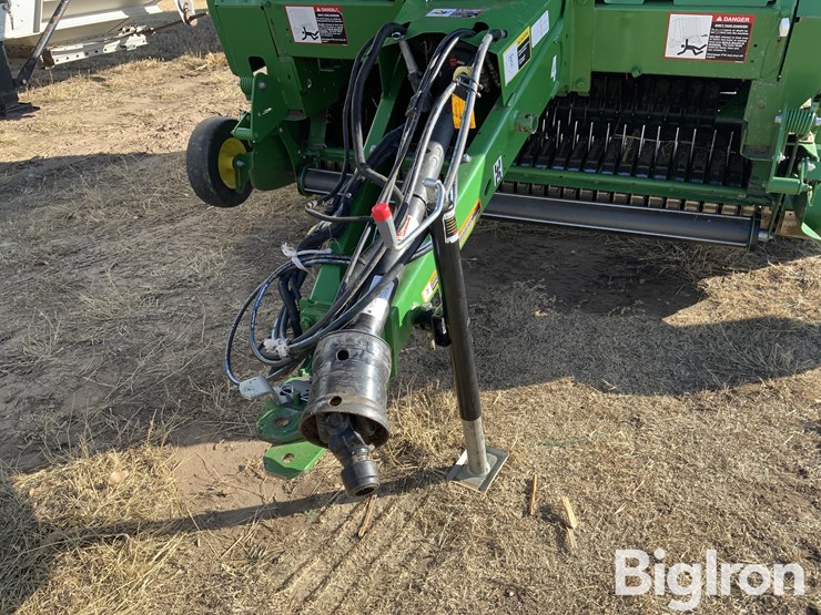 john-deere-560m-image-13