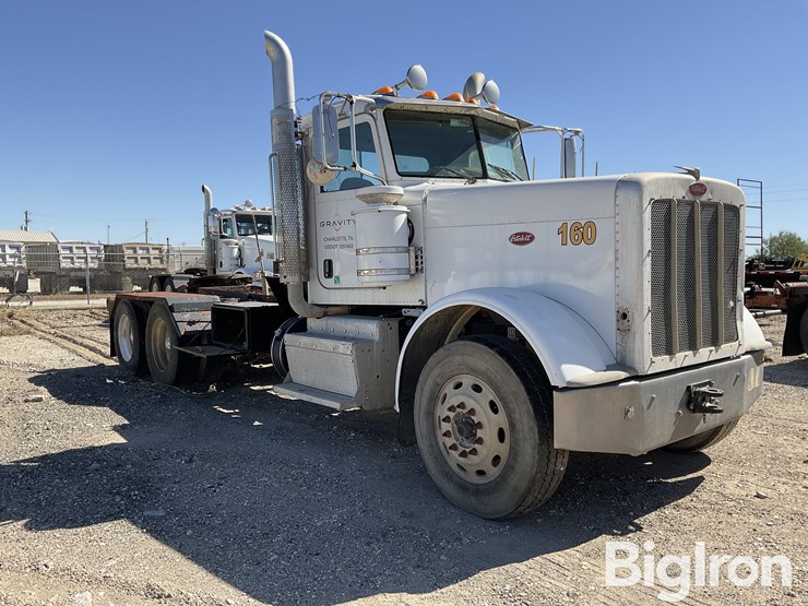 2014-peterbilt-388-image-3