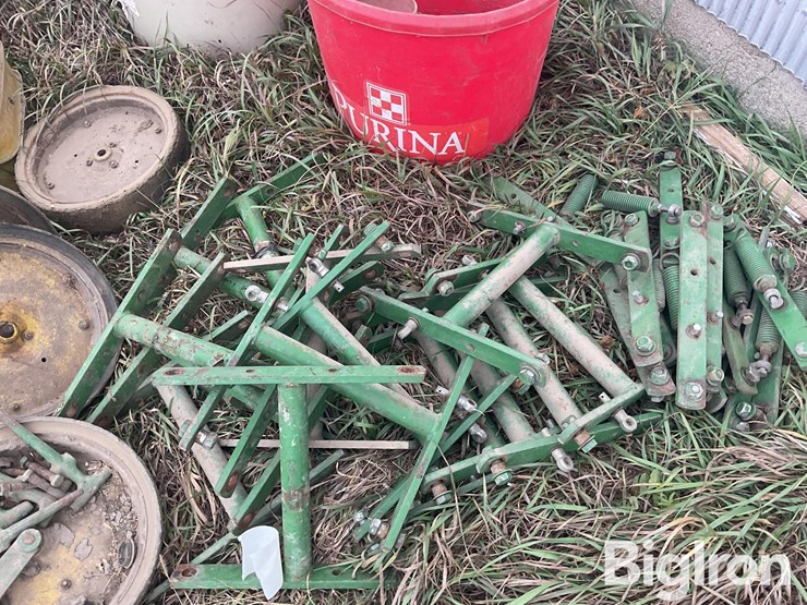 john-deere-7000-image-14