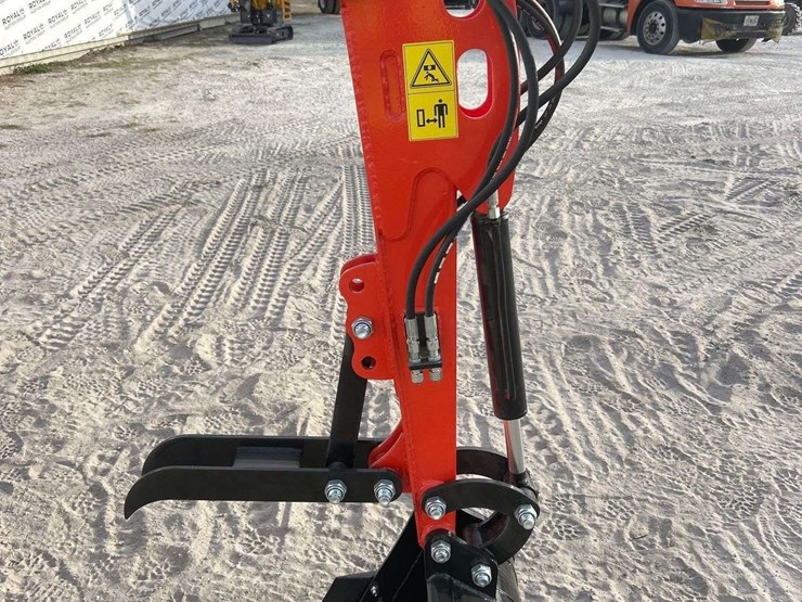 2025-cfg-industrial-nt20-cz-mini-excavator-image-12