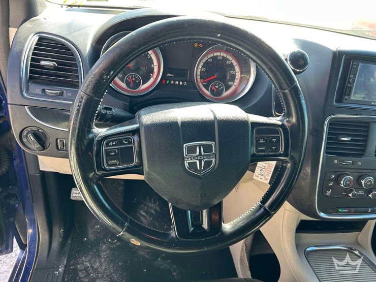 2019-dodge-grand-caravan-image-13