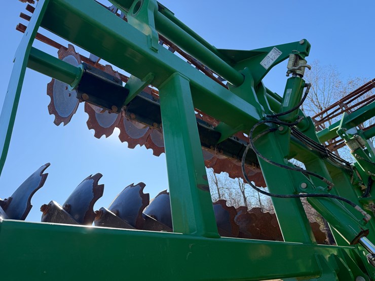 john-deere-30-image-16