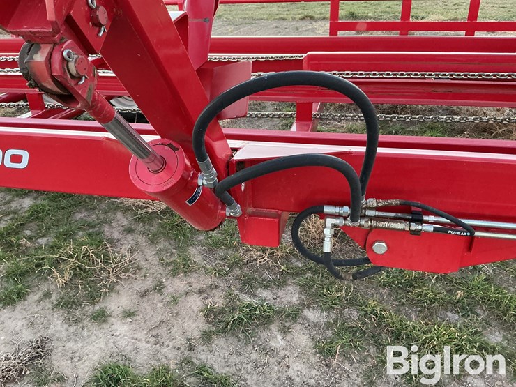 2020-proag-hay-hiker-900-image-18