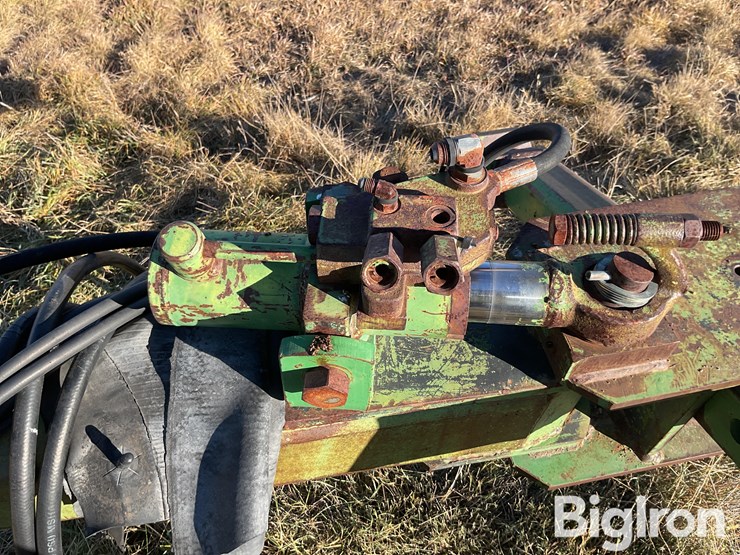 john-deere-2700-image-10