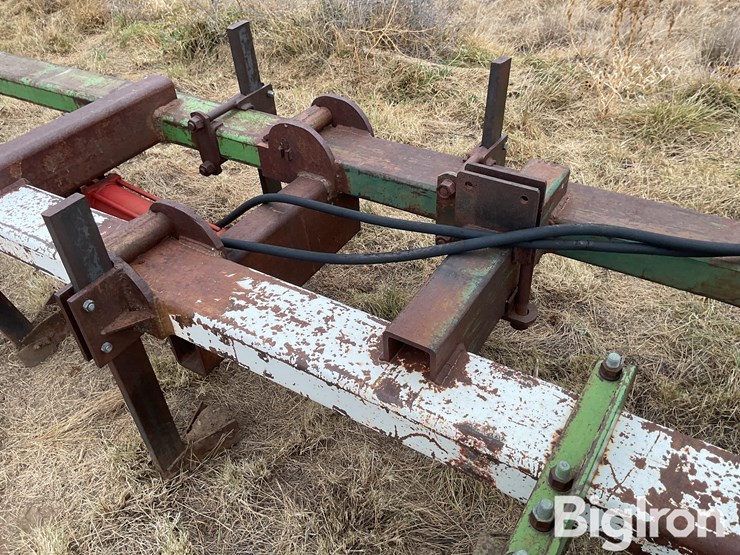 hydraulic-folding-tool-bar-image-18